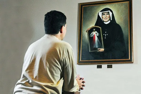 https://prayforsouls.org/sites/default/files/field/image/resolution-faustina.jpg