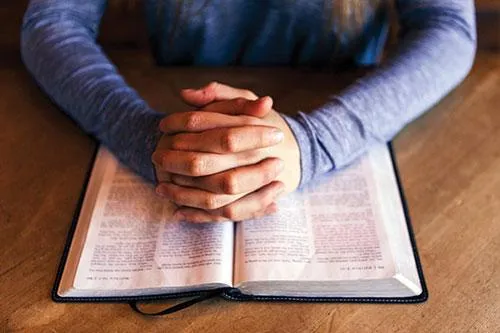 https://prayforsouls.org/sites/default/files/field/image/readingbook8338.jpg
